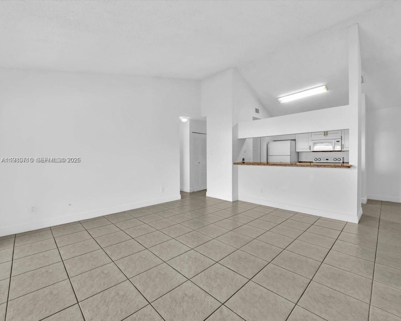 15770 SW 106th Ter , Unit 303, Miami, FL 33196 Photo