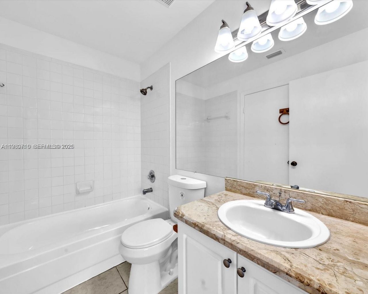 15770 SW 106th Ter , Unit 303, Miami, FL 33196 Photo