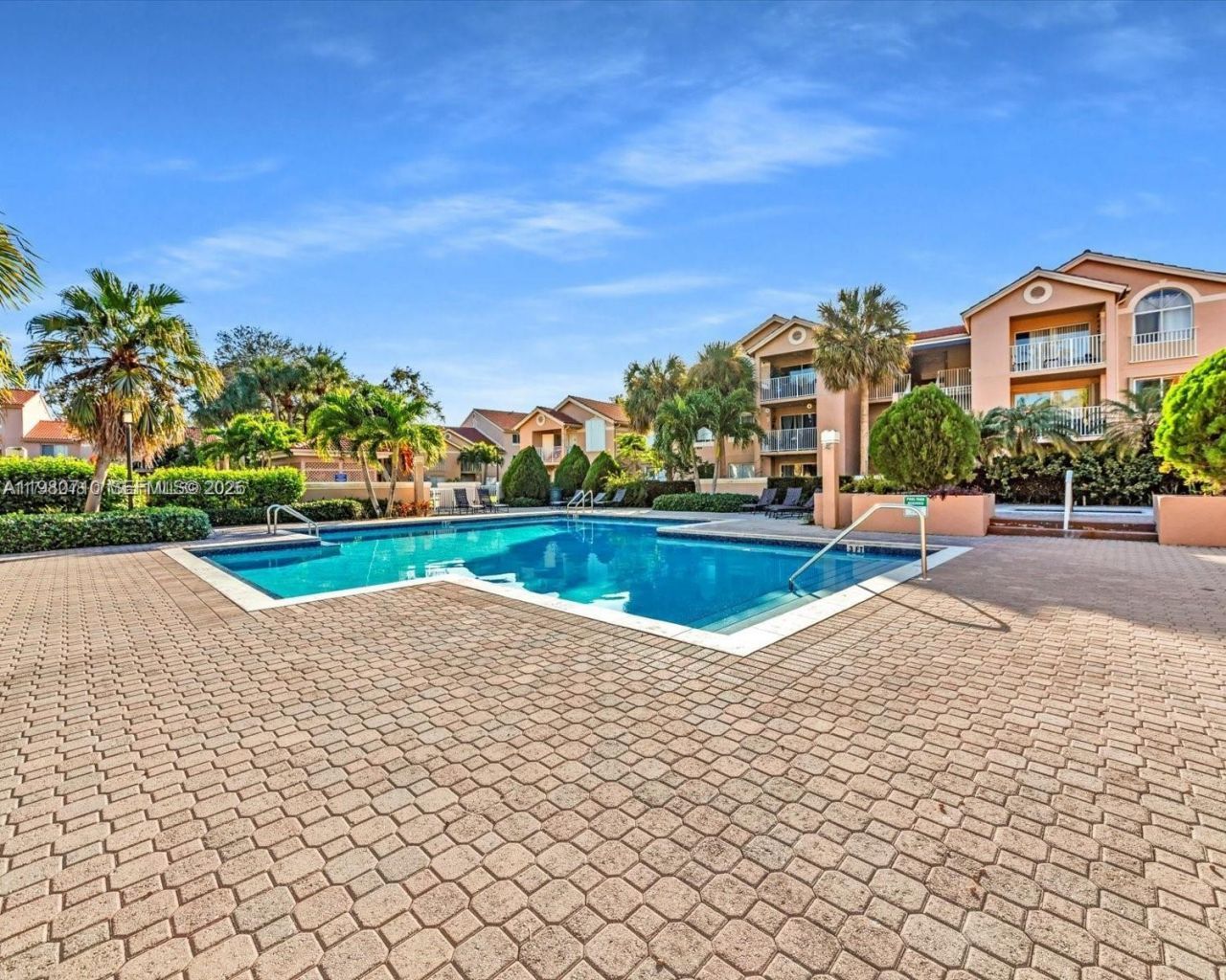 15770 SW 106th Ter, Unit 303, Miami, FL 33196 Photo