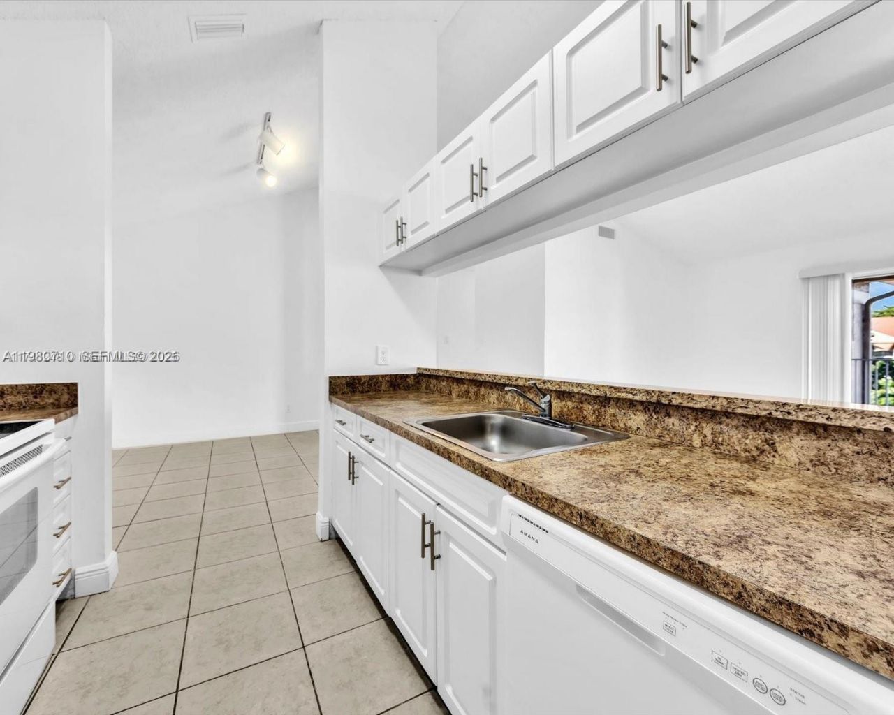 15770 SW 106th Ter , Unit 303, Miami, FL 33196 Photo