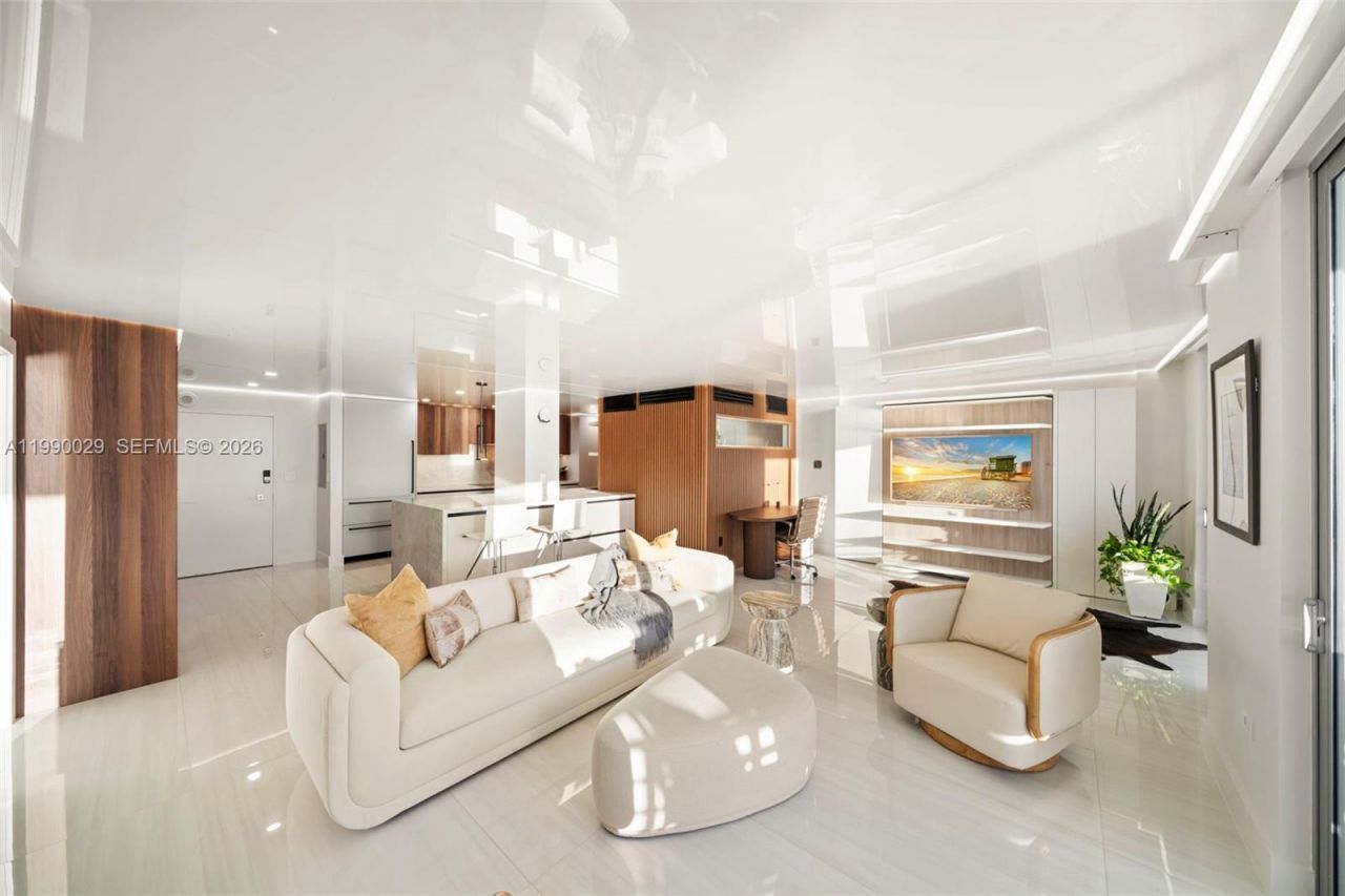 5555 Collins Ave, Unit 16H, Miami Beach, FL 33140 Photo
