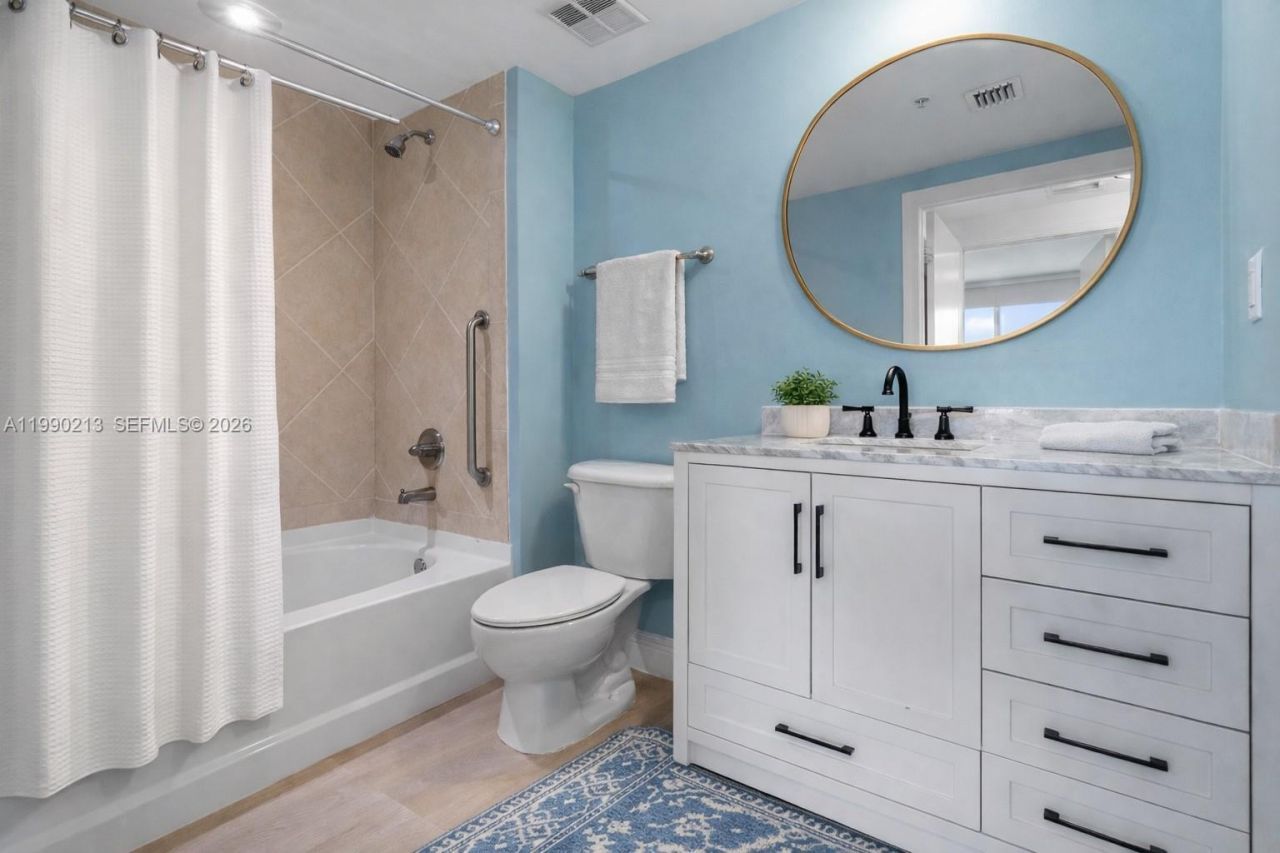 325 S Biscayne Blvd , Unit 1718, Miami Beach, FL 33131 Photo