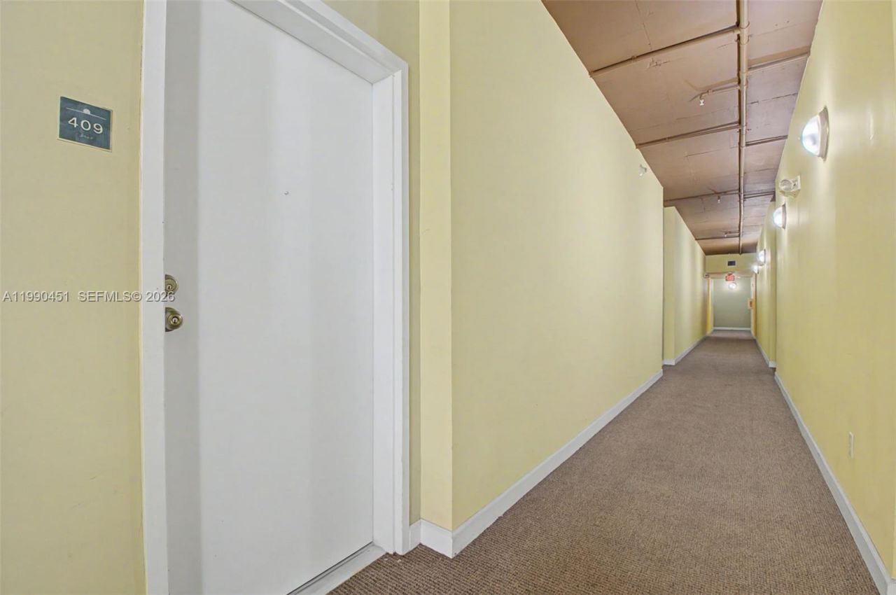 1350 NW 8th Ct , Unit B2-6, Miami, FL 33136 Photo