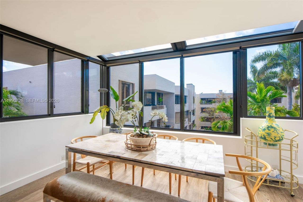 141 Crandon Blvd , Unit 431, Key Biscayne, FL 33149 Photo