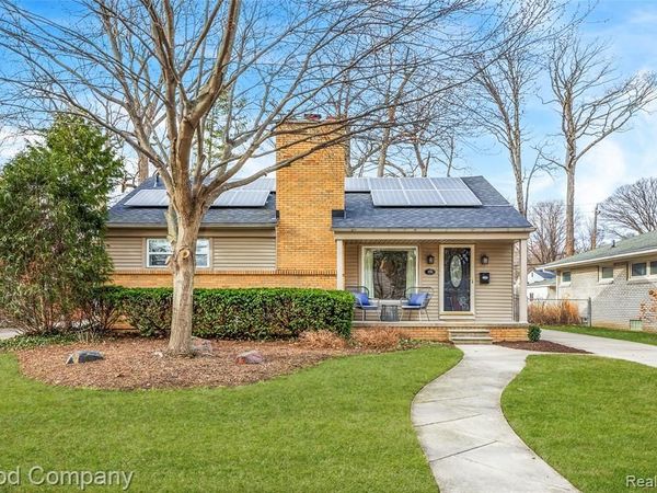 702 Orchard View Drive, Royal Oak, MI 48073