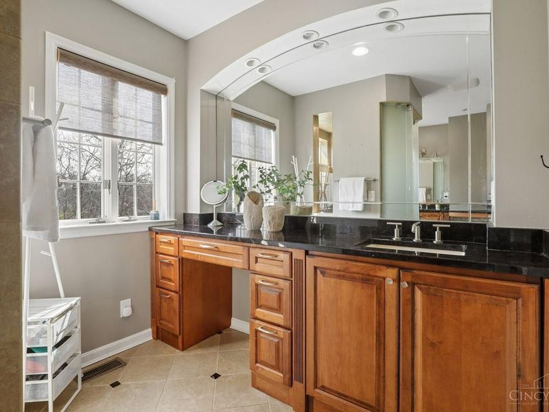 6721 Bennett Road, Anderson Twp, OH 45230 Photo 32