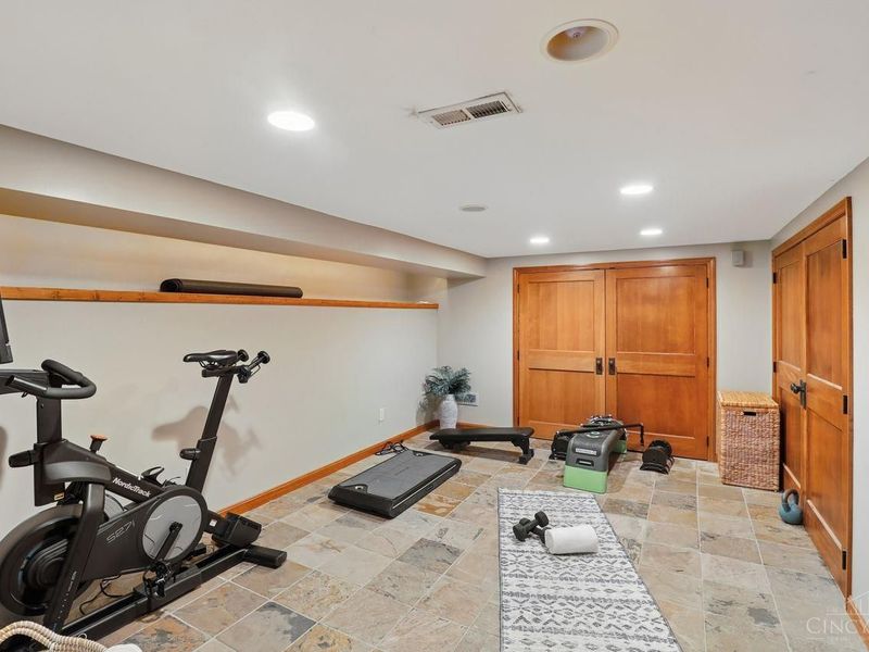 6721 Bennett Road, Anderson Twp, OH 45230 Photo 58