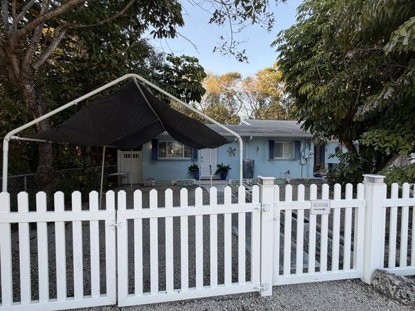 8 N Marlin Avenue, KEY LARGO, FL 33037