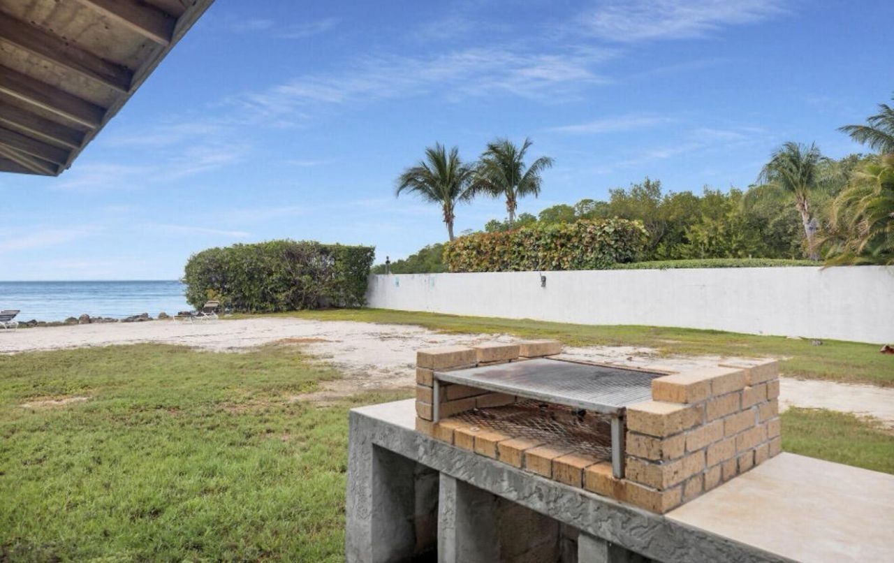 8 N Marlin Avenue, Key Largo, FL 33037 Photo