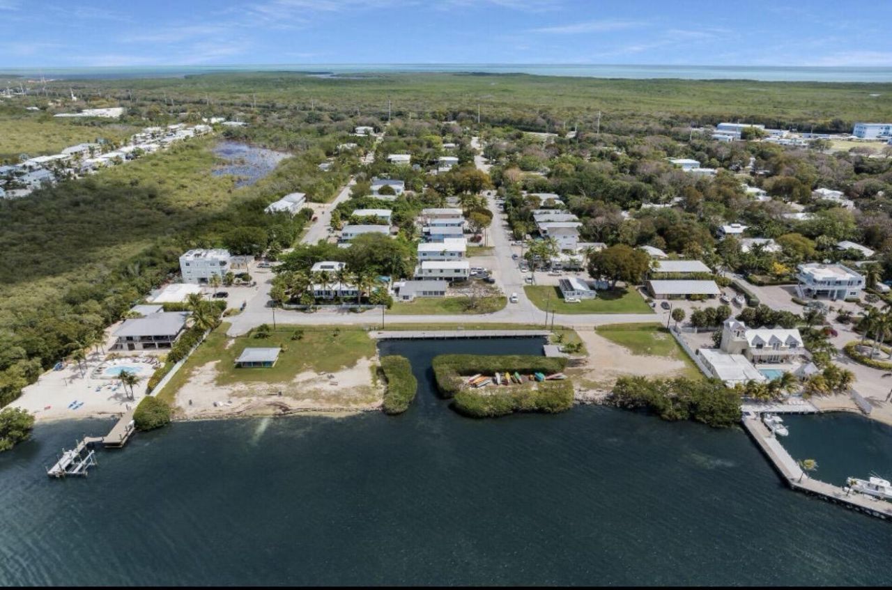 8 N Marlin Avenue, Key Largo, FL 33037 Photo