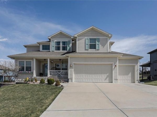 3009 SW Arthur Drive, Lee's Summit, MO 64082