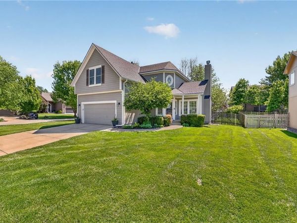 13811 W 153rd Court, Olathe, KS 66062