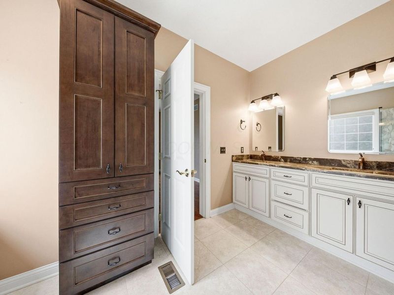 7825 Linksview Circle, Westerville, OH 43082 Photo 28