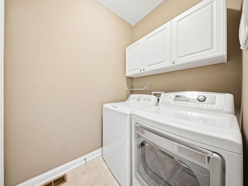 7825 Linksview Circle, Westerville, OH 43082 Photo 32