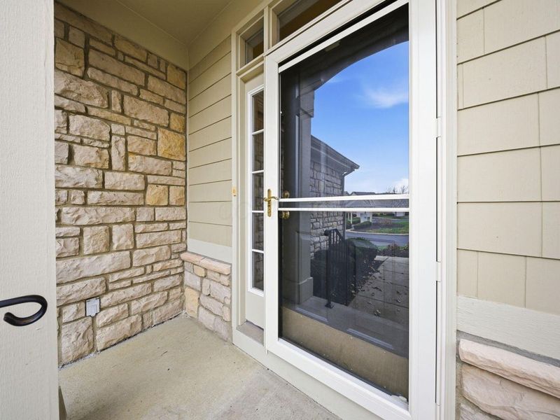 7825 Linksview Circle, Westerville, OH 43082 Photo 8