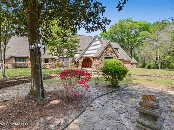 63 Fritz Whitfield Road, Picayune, MS 39466