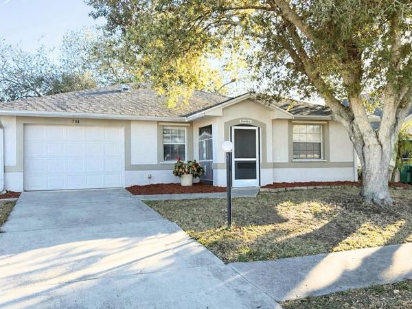 504 ROSE APPLE CIRCLE , PORT CHARLOTTE, FL 33954