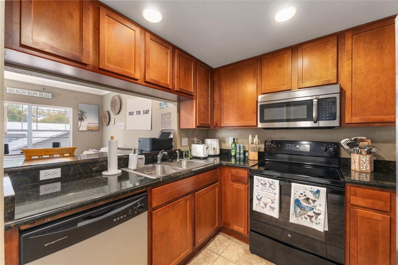 1460 NW 3rd Place , Unit 212, Gainesville, FL 32603 Photo