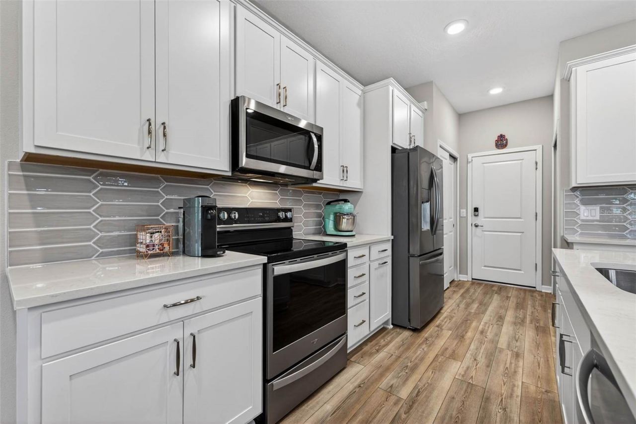 339 Sandbar Avenue Ne, Saint Petersburg, FL 33716 Photo