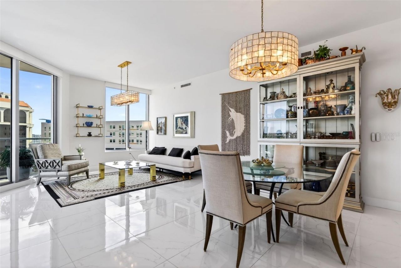 111 S Pineapple Avenue, Unit 806, Sarasota, FL 34236 Photo