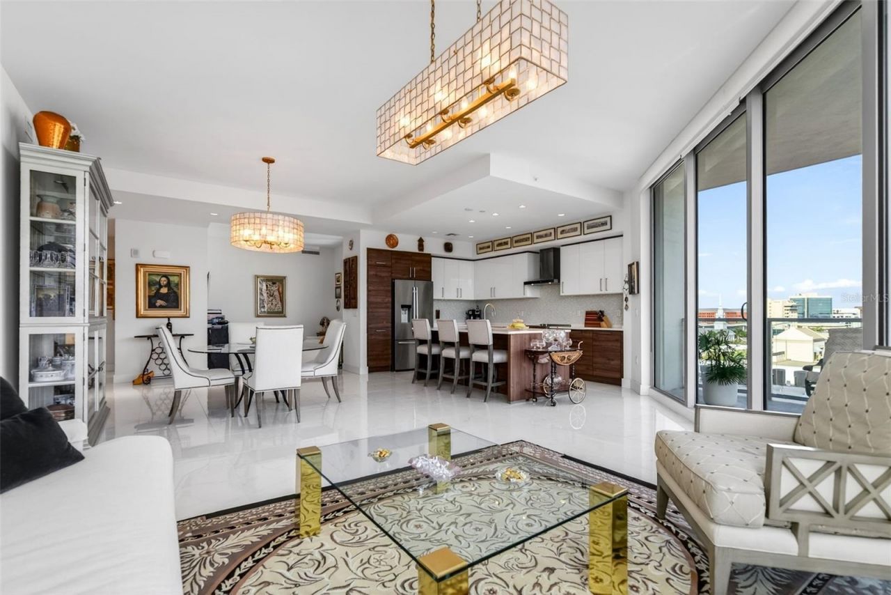 111 S Pineapple Avenue, Unit 806, Sarasota, FL 34236 Photo