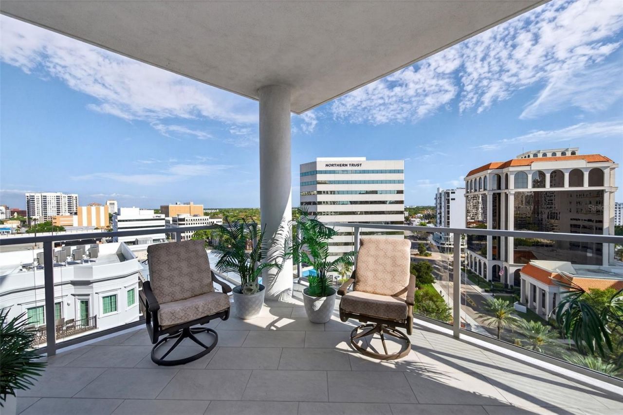 111 S Pineapple Avenue, Unit 806, Sarasota, FL 34236 Photo