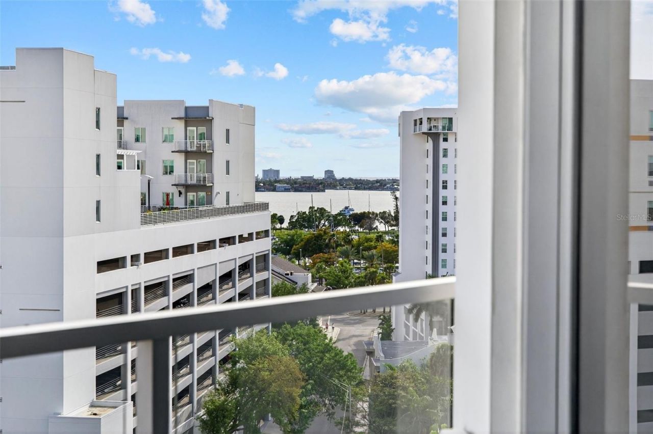 111 S Pineapple Avenue, Unit 806, Sarasota, FL 34236 Photo