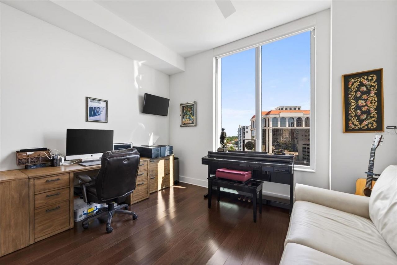 111 S Pineapple Avenue, Unit 806, Sarasota, FL 34236 Photo