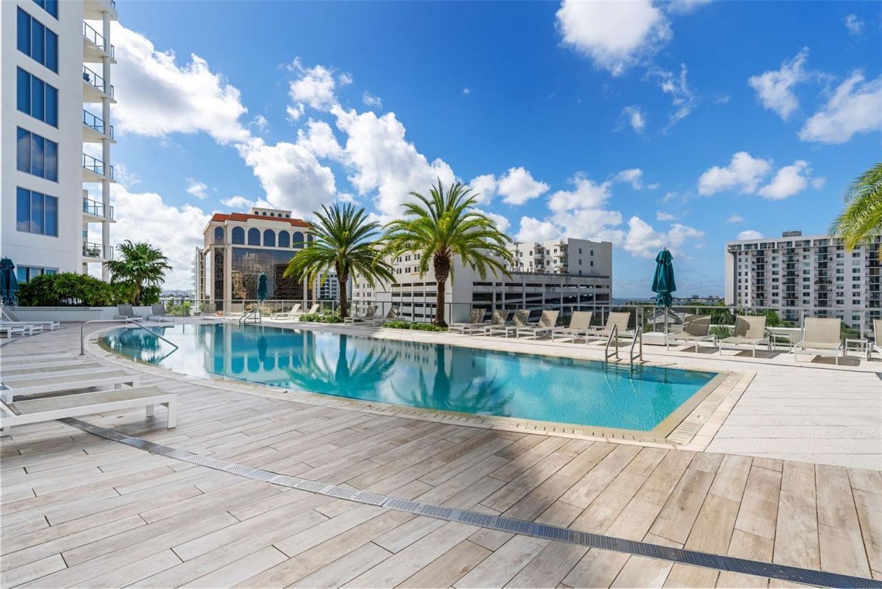 111 S Pineapple Avenue, Unit 806, Sarasota, FL 34236 Photo