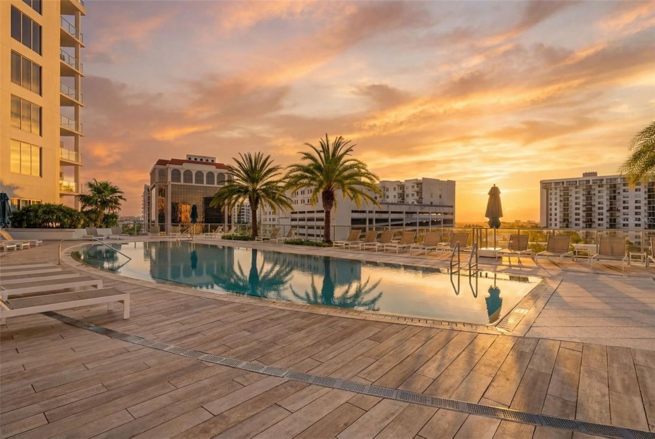 111 S Pineapple Avenue, Unit 806, Sarasota, FL 34236 Photo