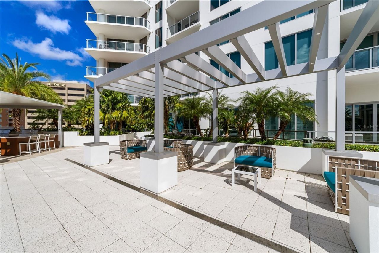111 S Pineapple Avenue, Unit 806, Sarasota, FL 34236 Photo