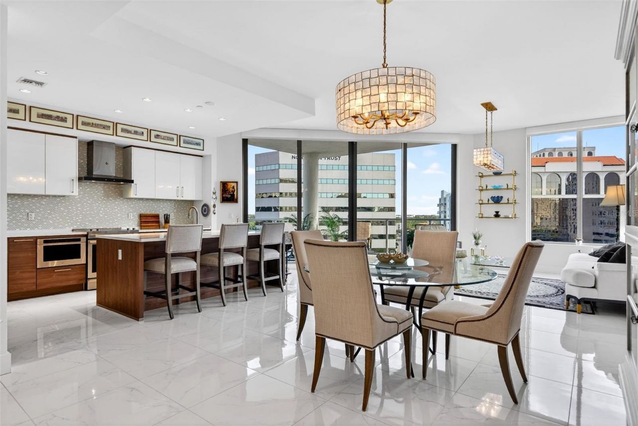 111 S Pineapple Avenue, Unit 806, Sarasota, FL 34236 Photo