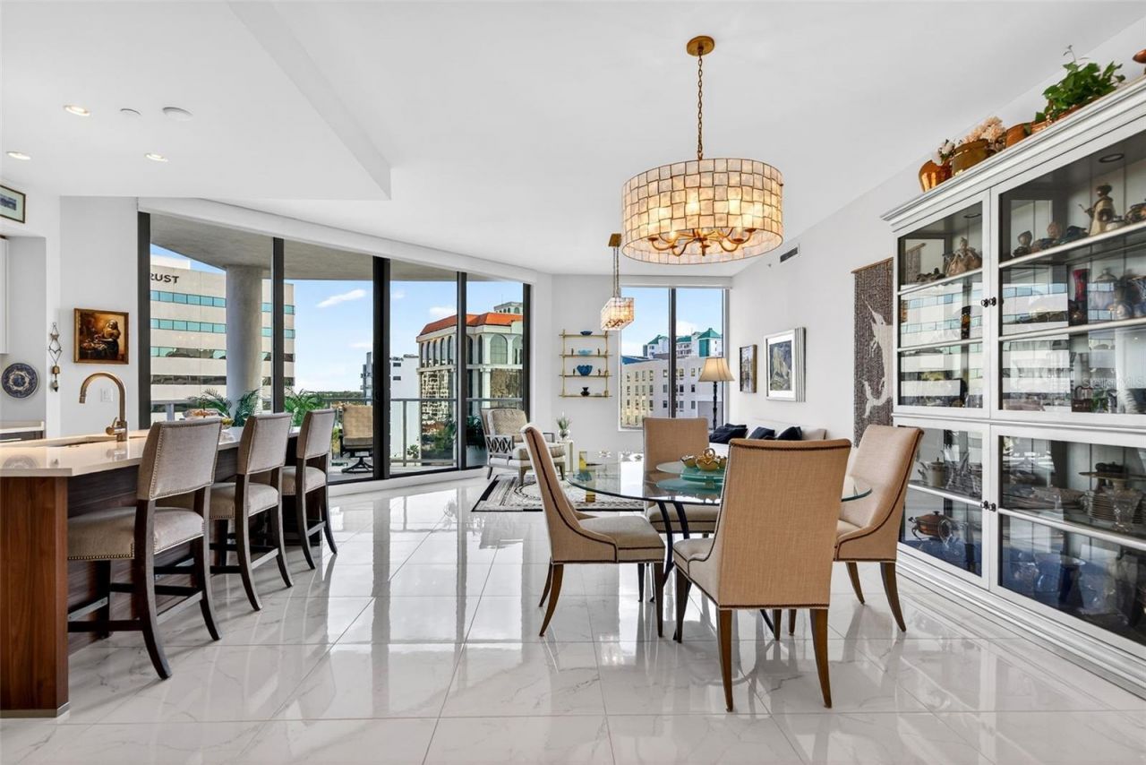 111 S Pineapple Avenue, Unit 806, Sarasota, FL 34236 Photo