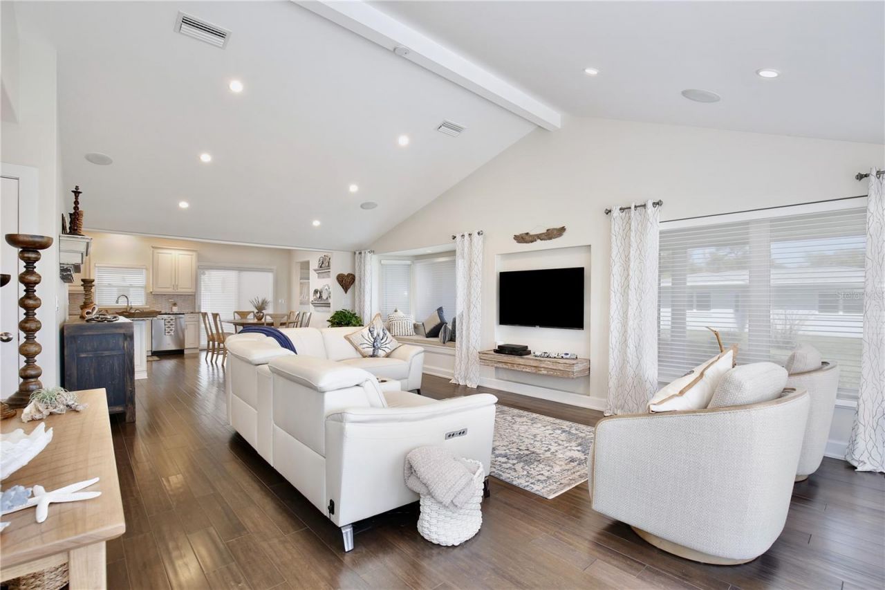 210 N Riverside Drive, Edgewater, FL 32132 Photo