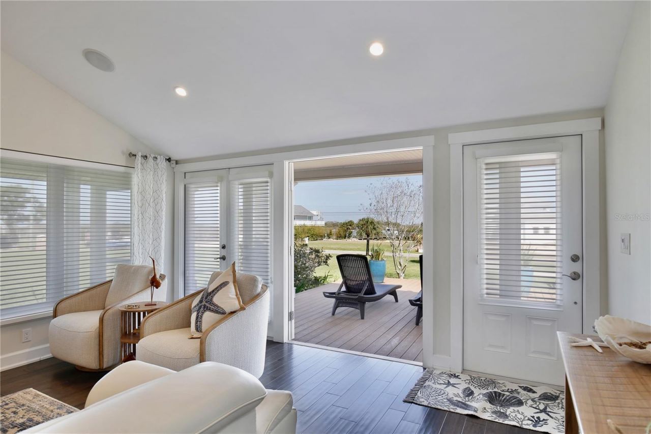 210 N Riverside Drive, Edgewater, FL 32132 Photo