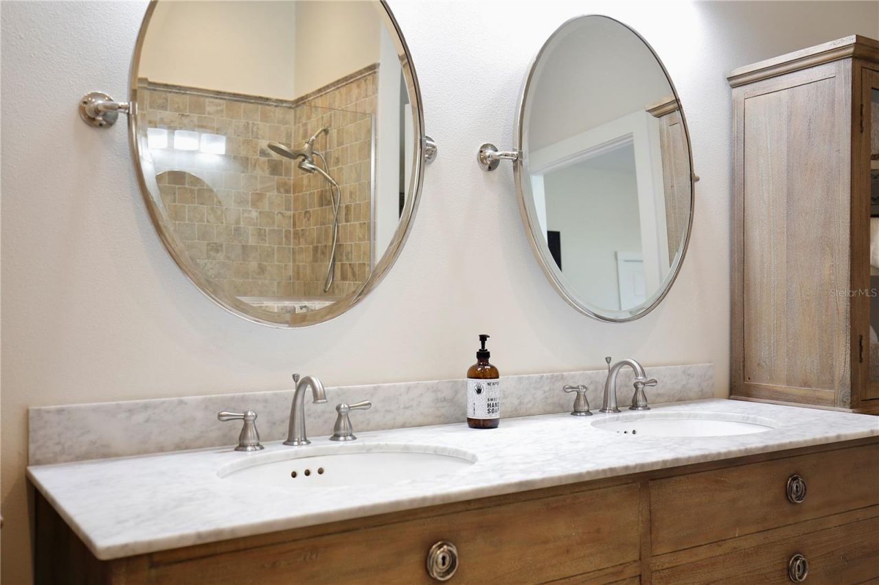 210 N Riverside Drive, Edgewater, FL 32132 Photo