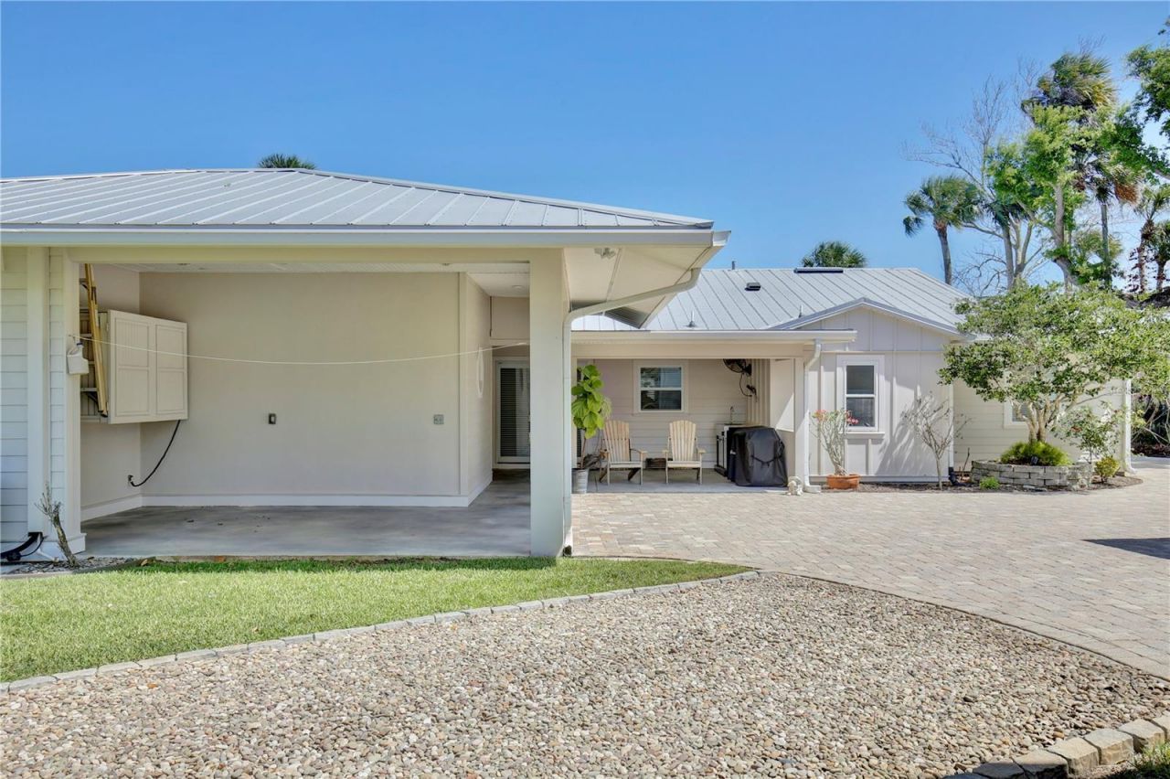 210 N Riverside Drive, Edgewater, FL 32132 Photo