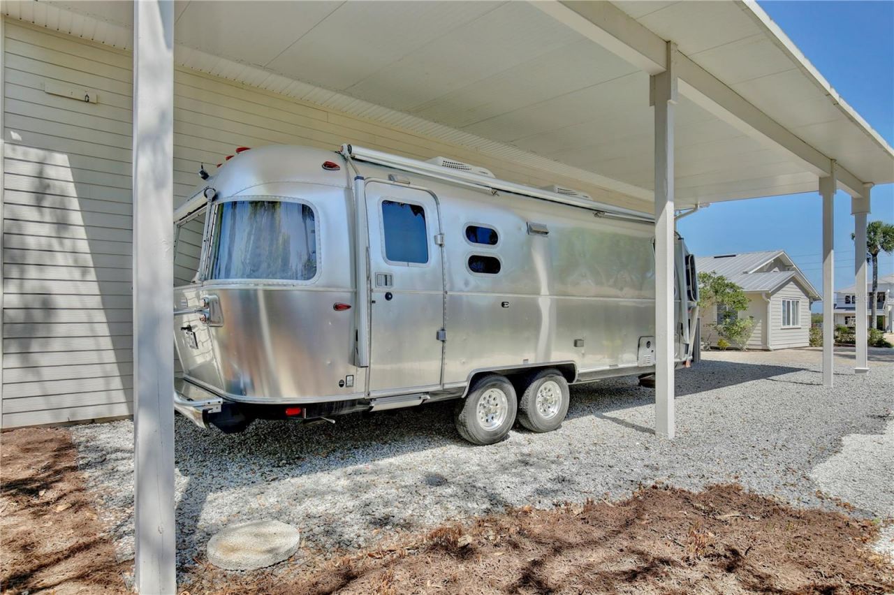 210 N Riverside Drive, Edgewater, FL 32132 Photo