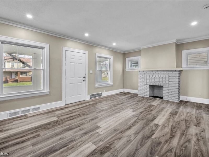 13620 S Parkway Drive, Garfield Heights, OH 44105 Photo 12