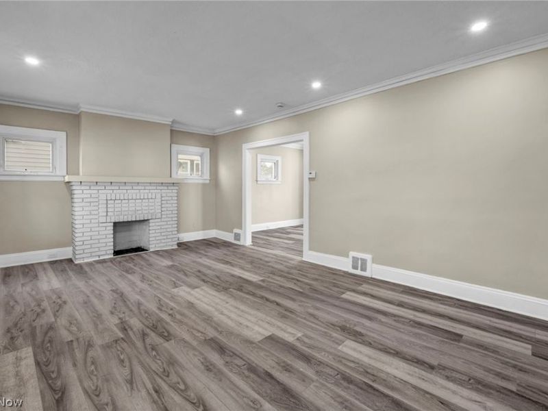 13620 S Parkway Drive, Garfield Heights, OH 44105 Photo 14