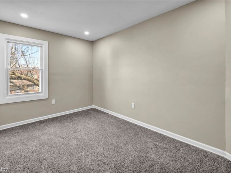 13620 S Parkway Drive, Garfield Heights, OH 44105 Photo 20