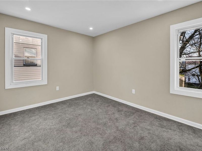 13620 S Parkway Drive, Garfield Heights, OH 44105 Photo 26