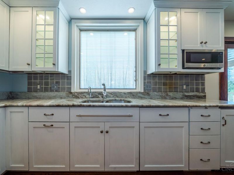 6853 Cloister Cliffs Drive, Madison Twp, OH 45042 Photo 22