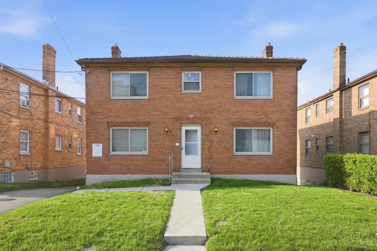 1013 Tennessee Avenue, Cincinnati, OH 45229 Main Photo