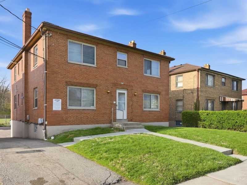 1013 Tennessee Avenue, Cincinnati, OH 45229 Photo 3