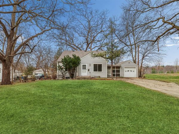 1122 59th Street, Des Moines, IA 50311