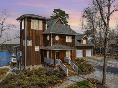 161 Saluda Bluff Road , Batesburg, SC 29006