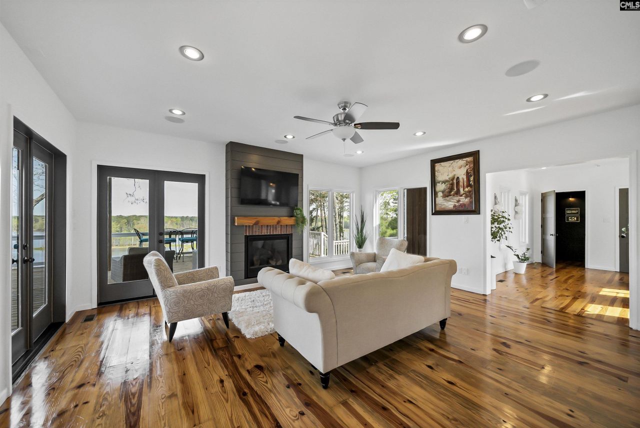 161 Saluda Bluff Road  Photo 6