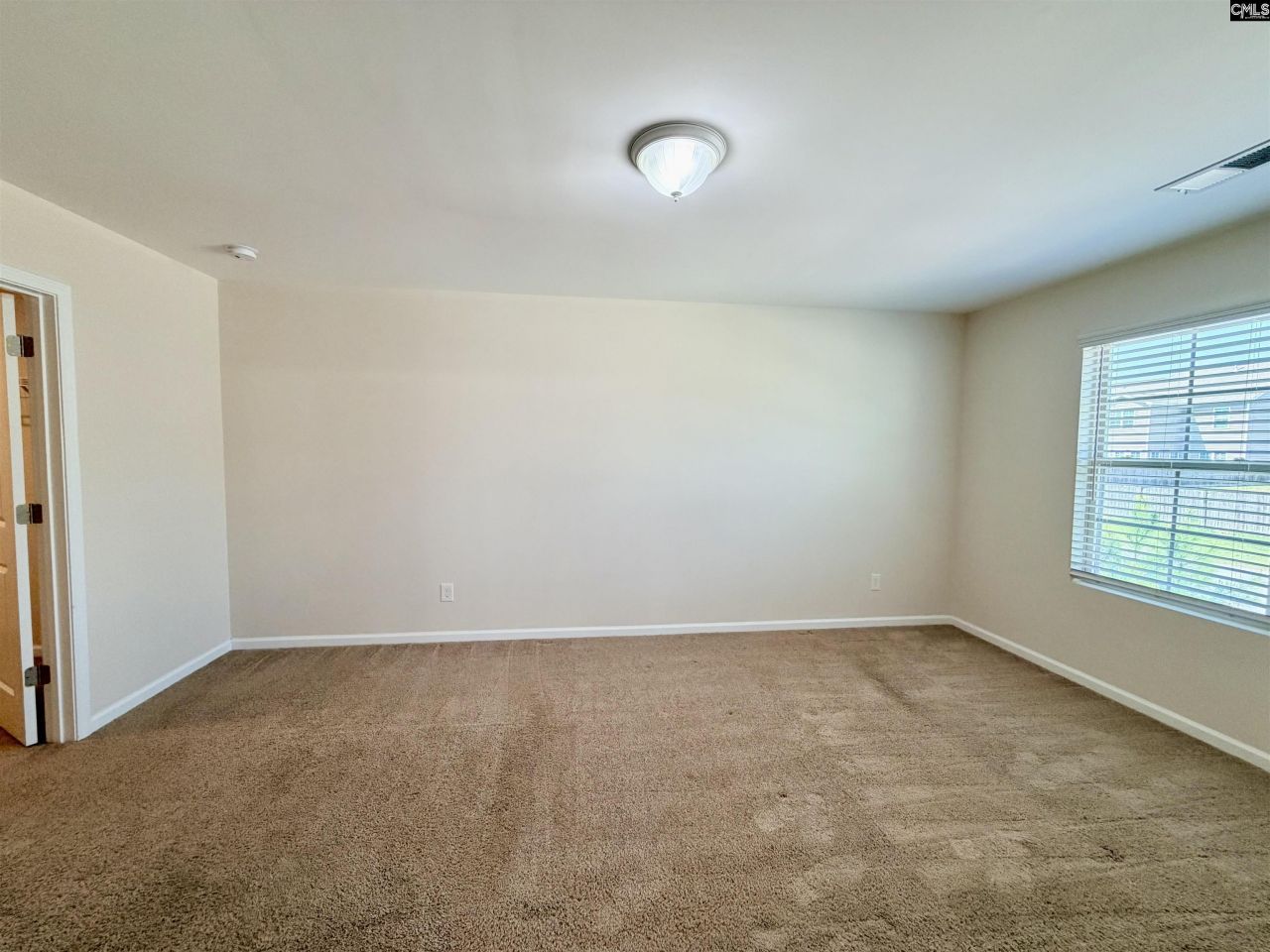 1073 Roscoe Road  Photo 10