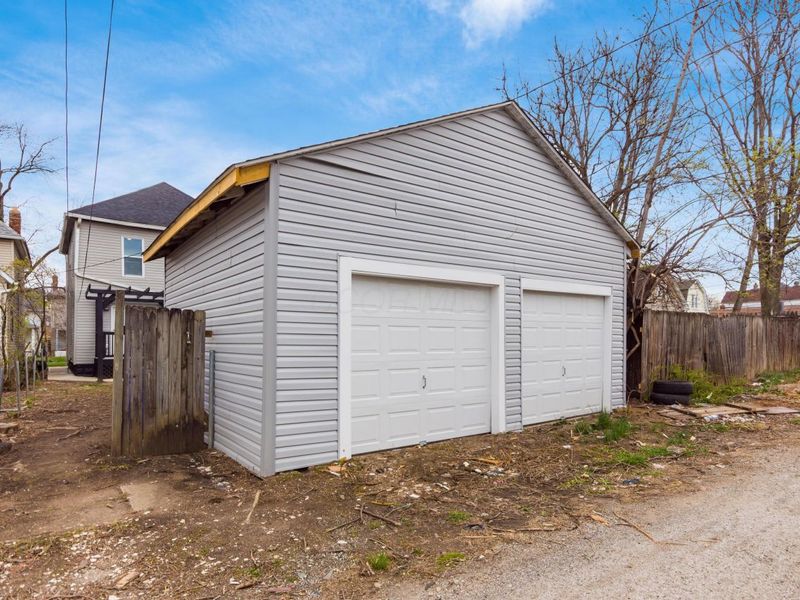 557 E Gates Street , Columbus, OH 43206 Photo 20